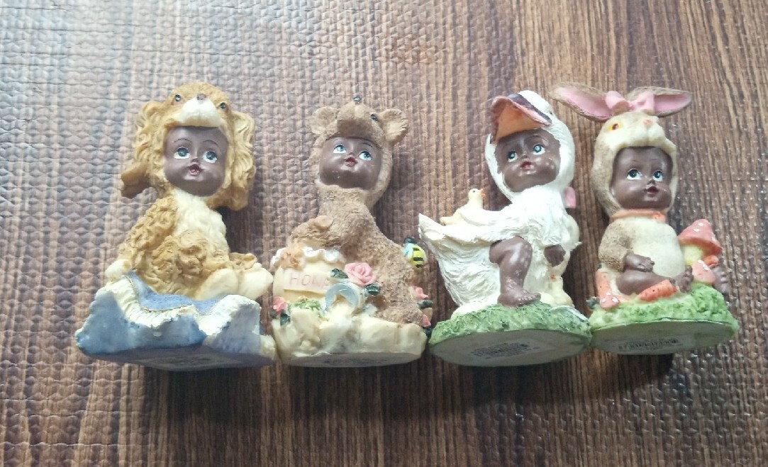 Vintage Ceramic World, 4 African American Babies, Resin Figurines