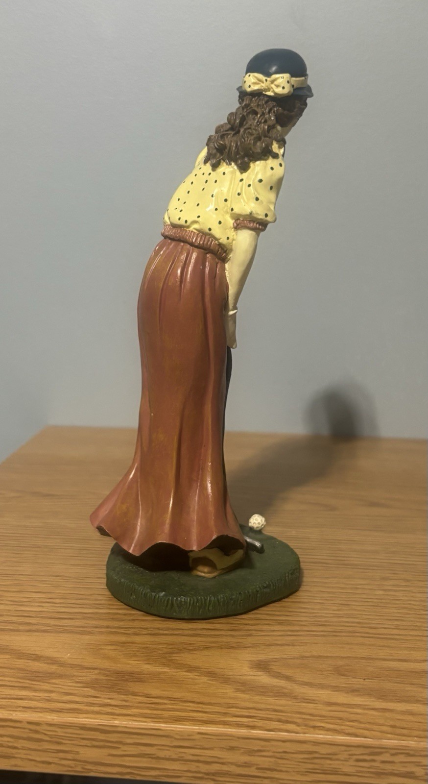 Golf Lady Vintage Statue Victorian Theme Resin Figurine Statue 9 1/2” Height