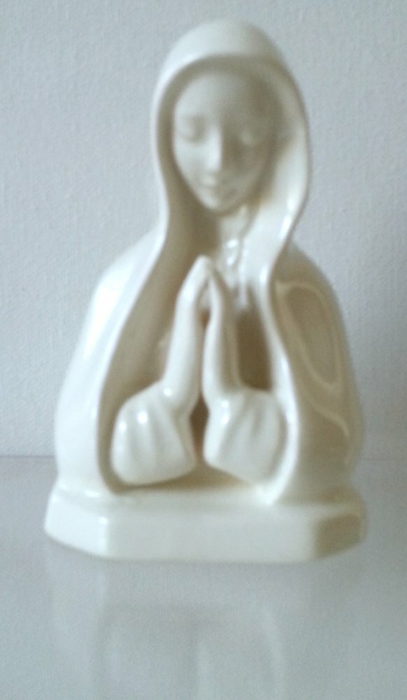 Goebel Madonna Small Bust, Nice and Clean, 3 3/4″ x 2 3/8″