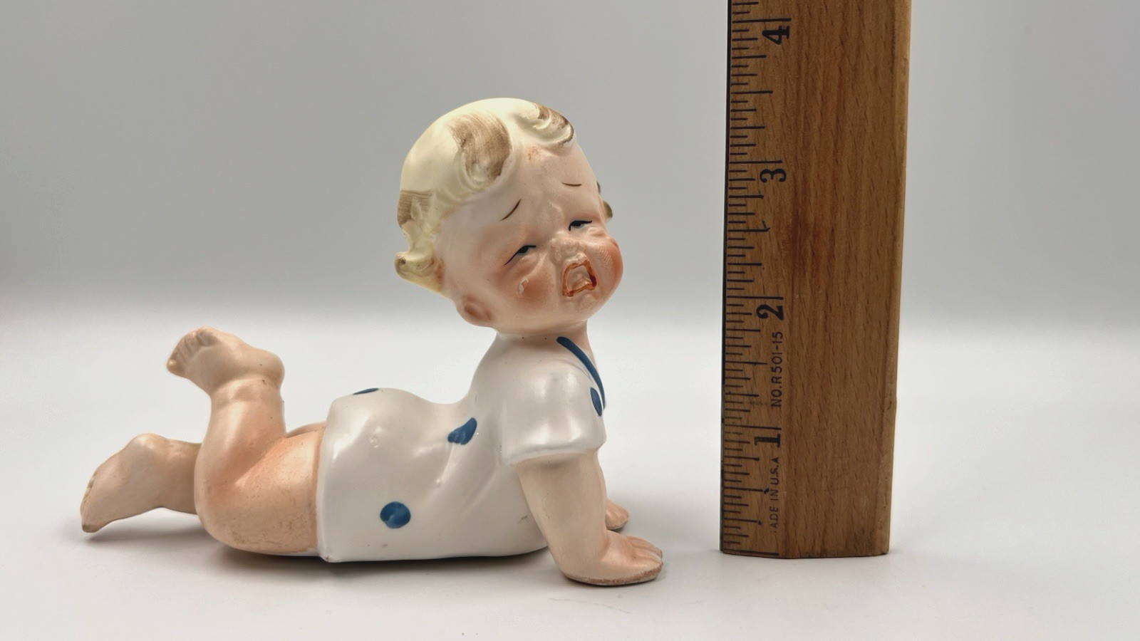 2 Vintage Porcelain Piano Baby Figurines Girl yawning, boy crying, Japan #296