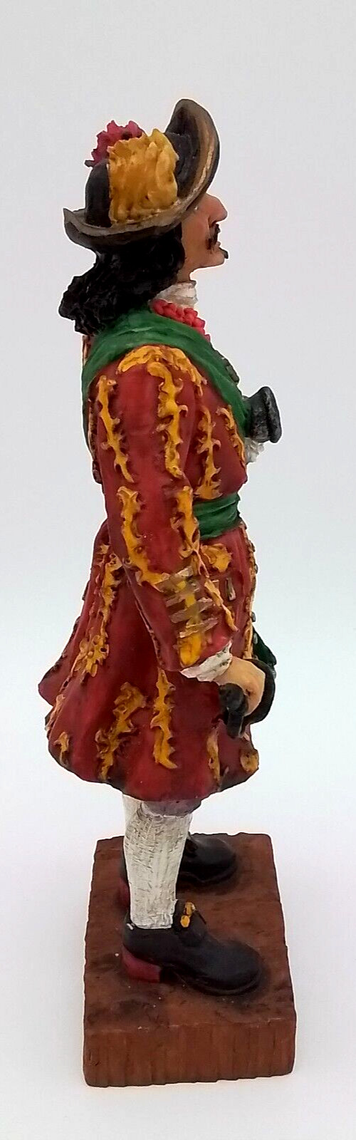Captain Hook 7 7/8″ Collectible Figurine (Resin)