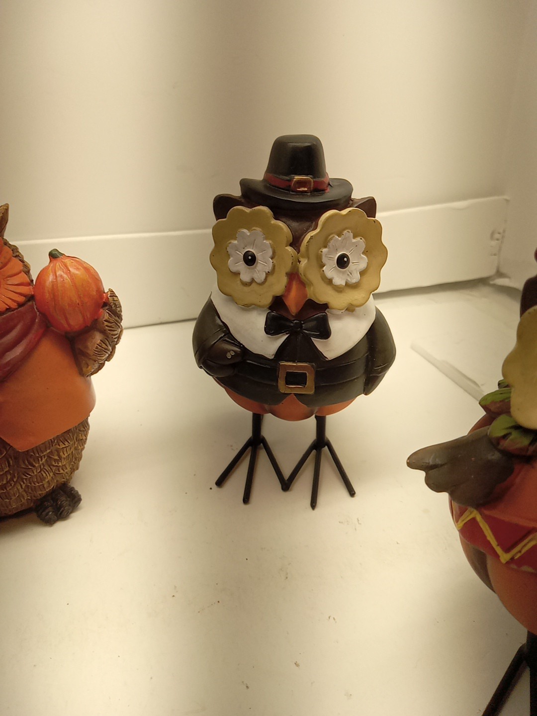 Thanksgiving 4 inch Resin Owl Figurines – Lot of 5 – Pumpkin, Pilgrim, Fall