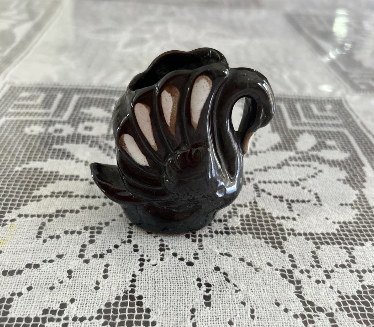 VINTAGE MINIATURE SWAN VASE 2 3/4″ TALL MADE IN OCCUPIED JAPAN