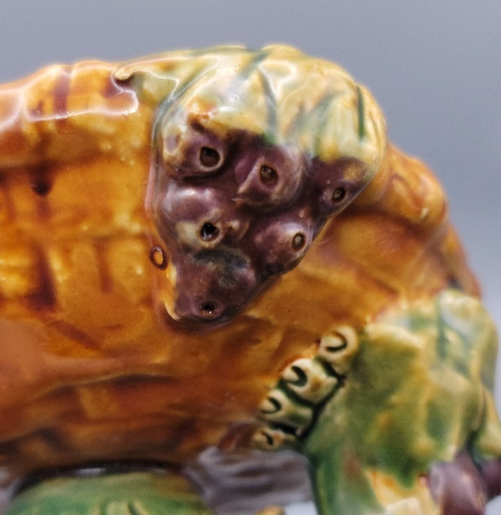 60s VTG Majolica Style Ceramic Monkey Holding Basket Pedestal Bowl Figurine 9.5″
