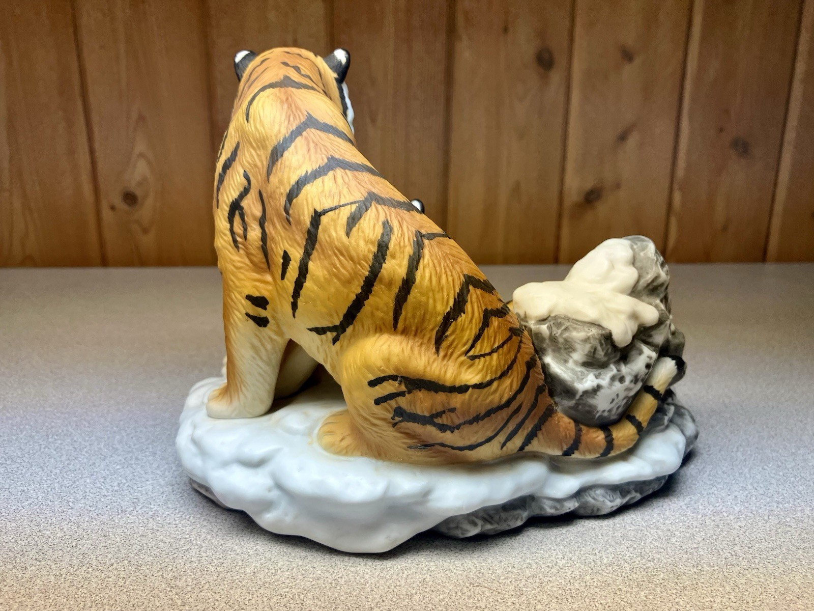 Masterpiece Porcelain By Homco 1996 Endangered Species Siberian Tigers