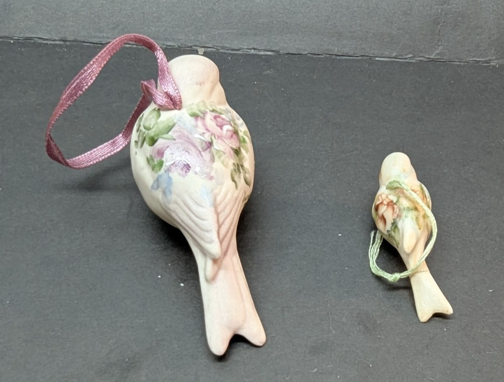 Hanging Birds Ceramic Flower Garden Bird Figurine 2 Pieces Small & Medium Decor