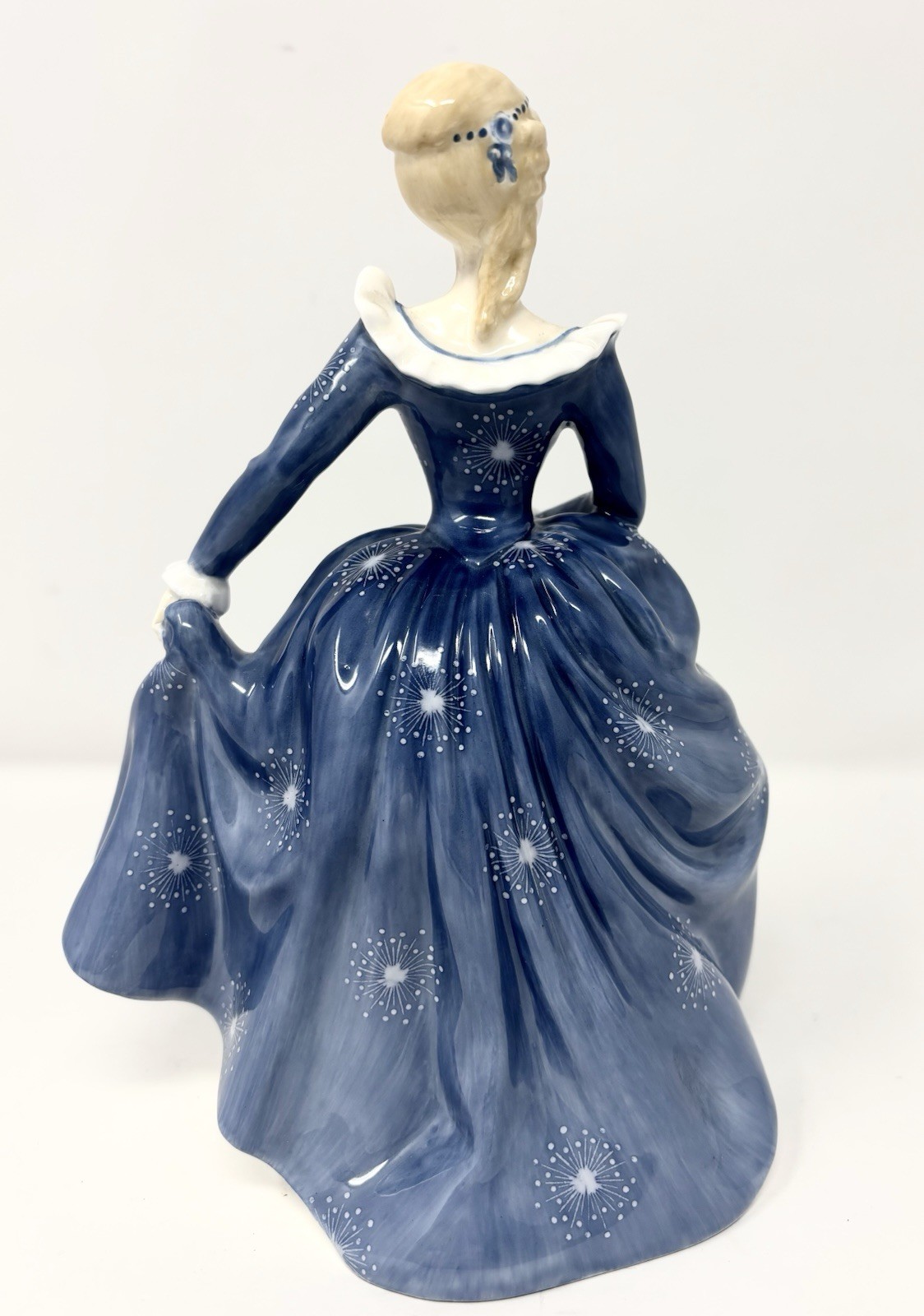 Royal Doulton Fragrance Blue Dress Lady Figurine HN2334 Bone China LTD ED 1965