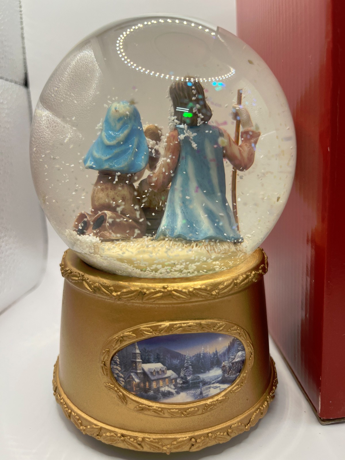 Thomas Kinkade Holy Family Water Globe 5.5” Plays Silent Night 4029269