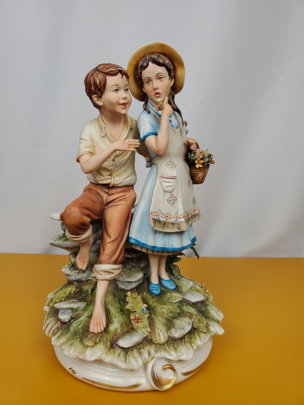 Capodimonte Italy 169 Mariani “N” Porcelian Boy & Girl Flowers