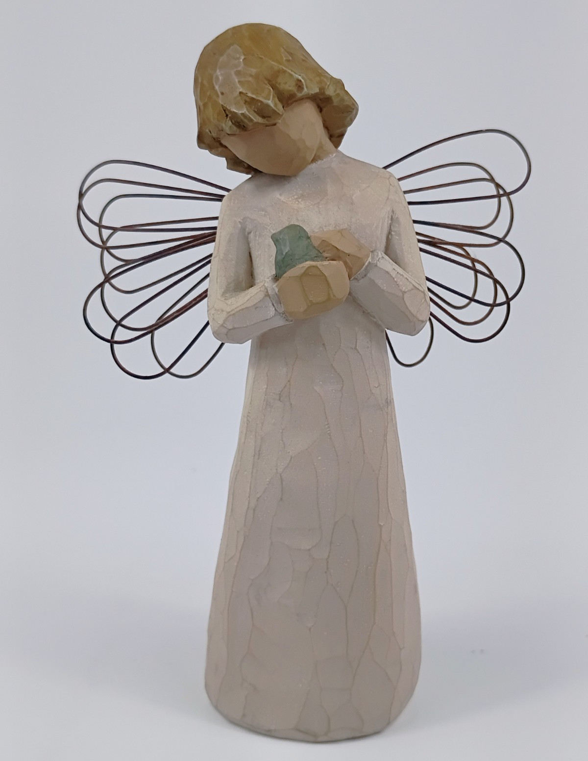 Willow Tree Angel of Healing Figurine 1999. Susan Lordi.
