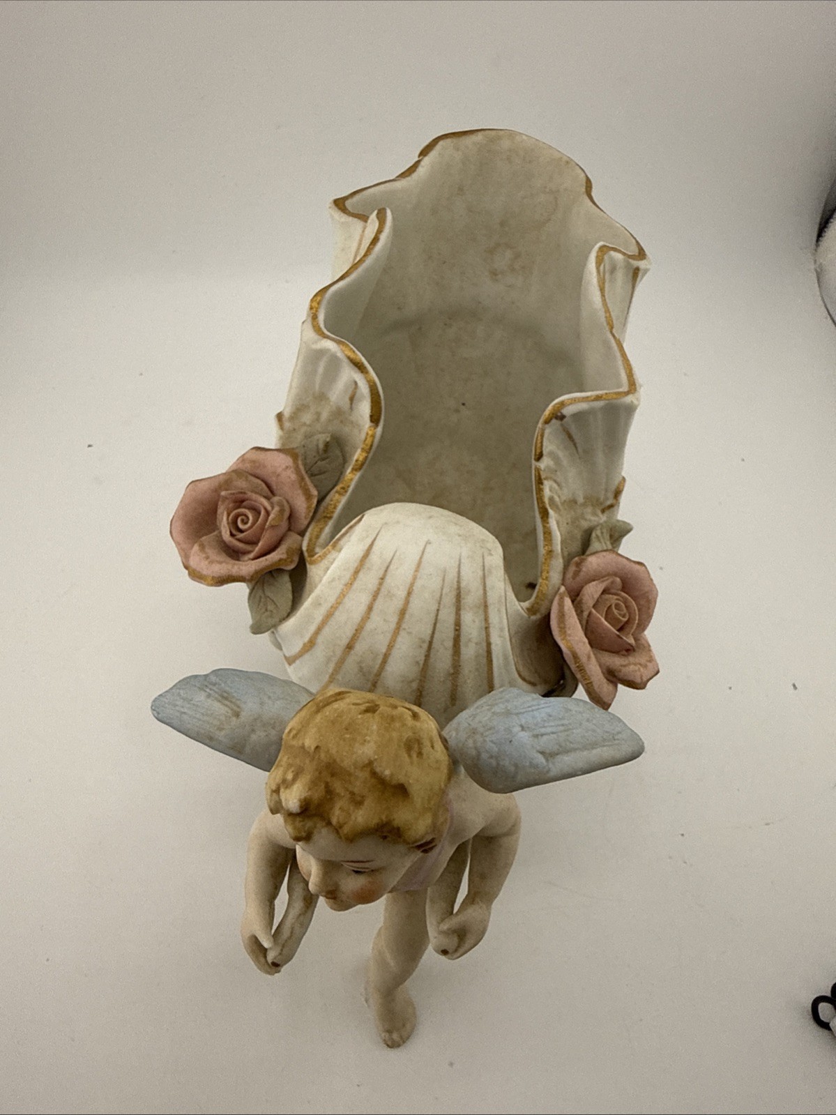 UCAGCO CHINA CERAMIC WINGED CHERUB PULLING A SHELL-SHAPED CART Occupied Japan