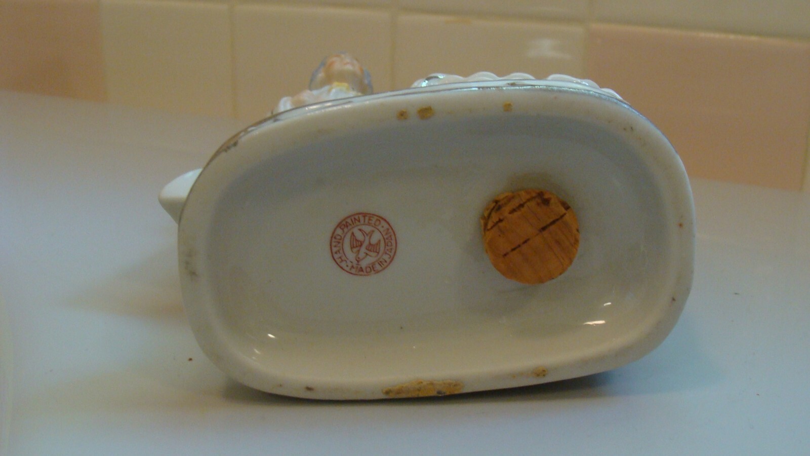 Vintage Ceramic/Porcelain Victorian Couple Figurine 4.9″ x 2.4″ and 7.1″ tall