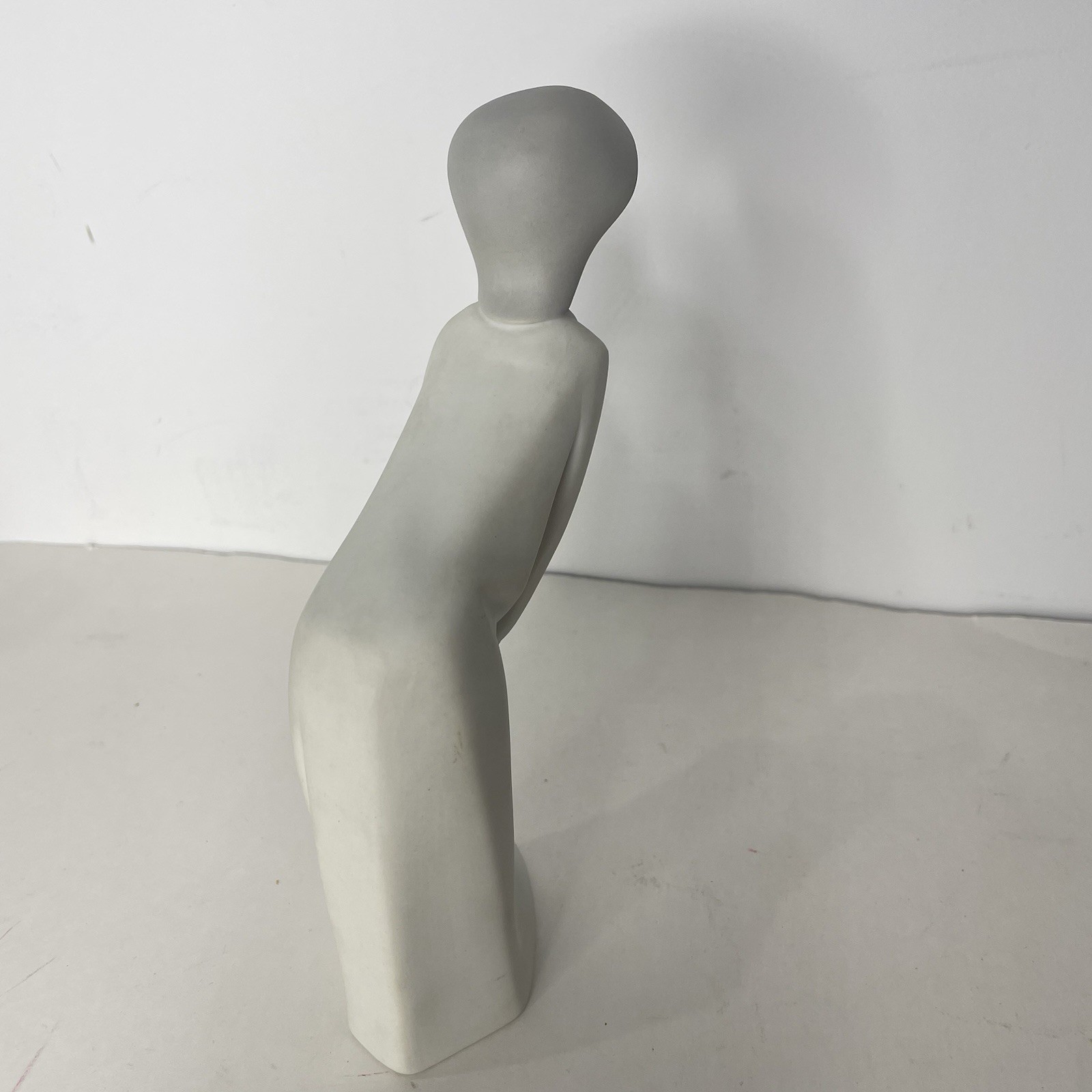 Vintage Lladro Girl Kissing Figurine 4873 Matte Glaze 7.5” Retired