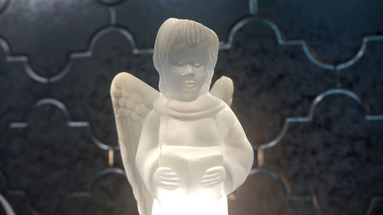 Lighted Frosted Glass Christmas Angel Figurine Nightlight Tested Working