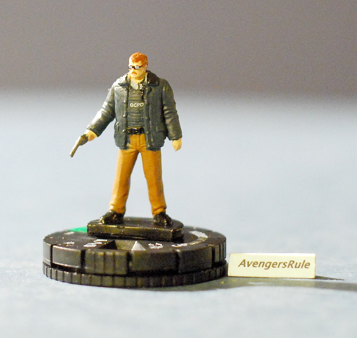 DC Heroclix 10 Figure Lot #80 Gordon Robin Nigma Ivy Wayne Dick Handcuffs Flash