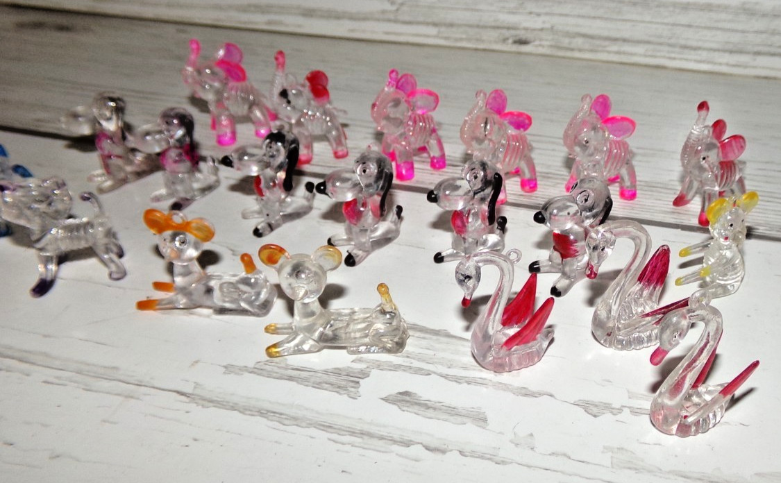 20 Vintage Acrylic Lucite Plastic Animal Figurines Snoopy Cat Swan Elephant