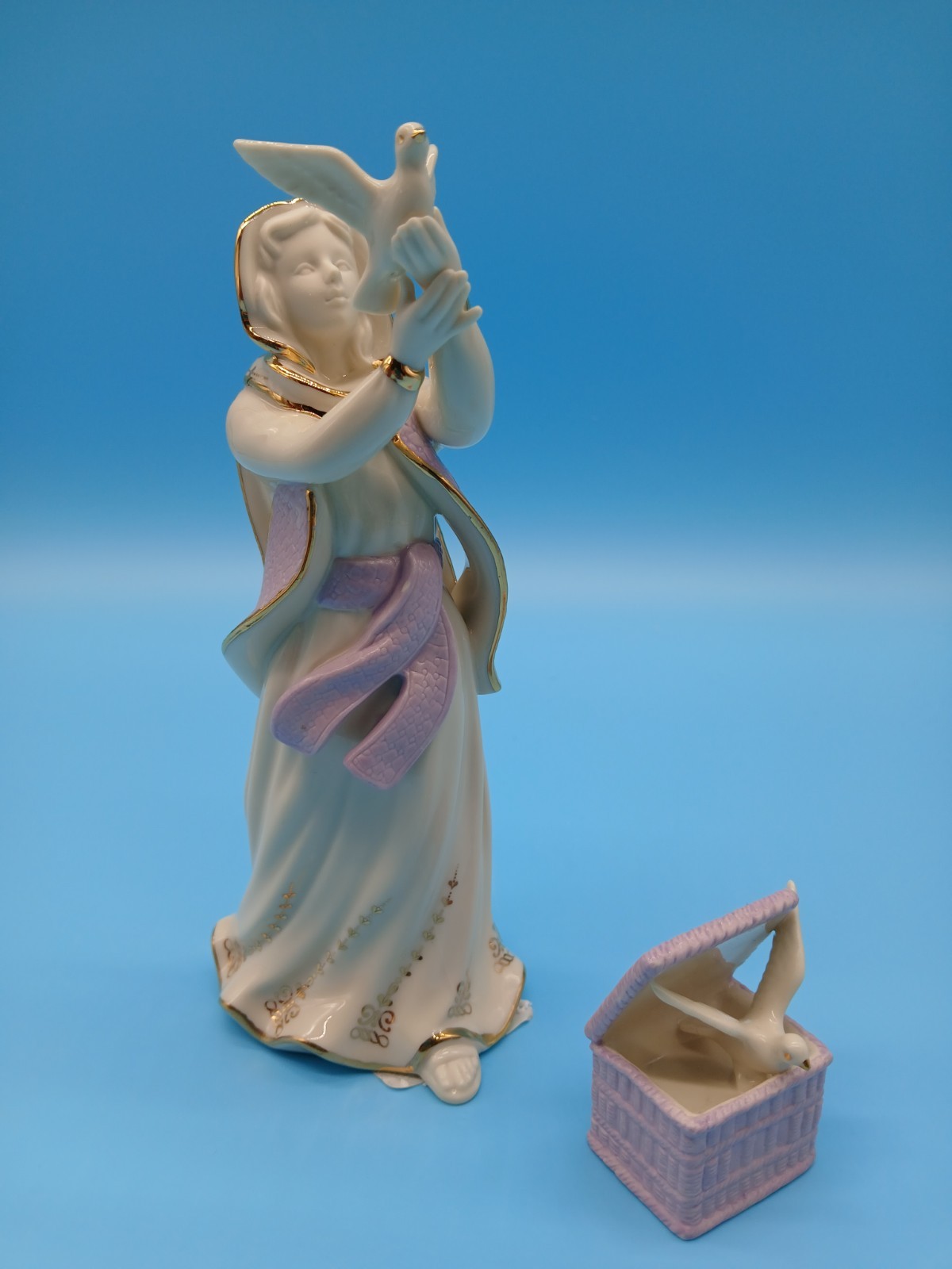 Lenox First Blessing Nativity – DOVE SELLER with Basket