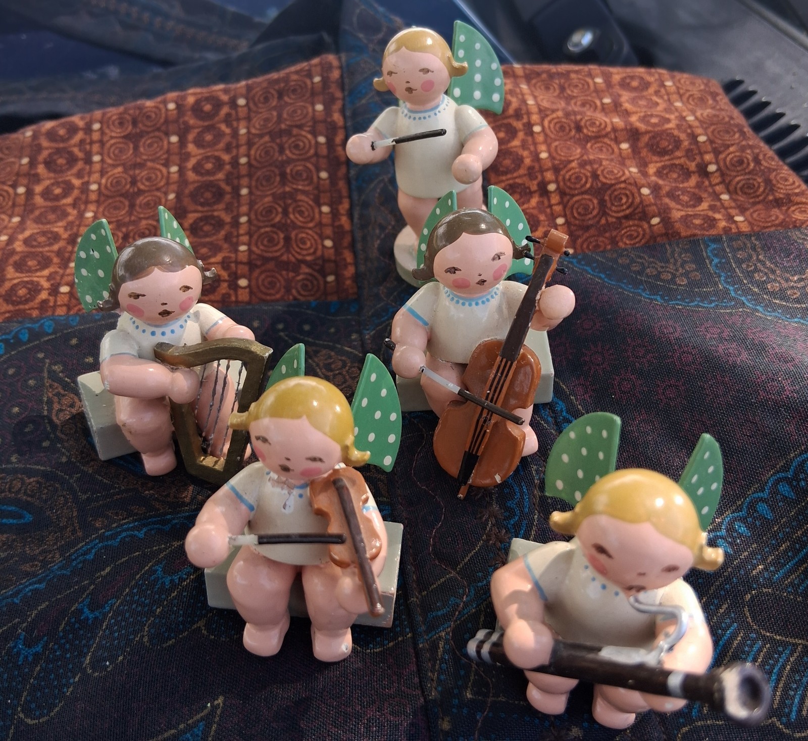 5 Angel Erzgebirge E. German 2″ Expertic Label Basoon Harp Cello Violin Director