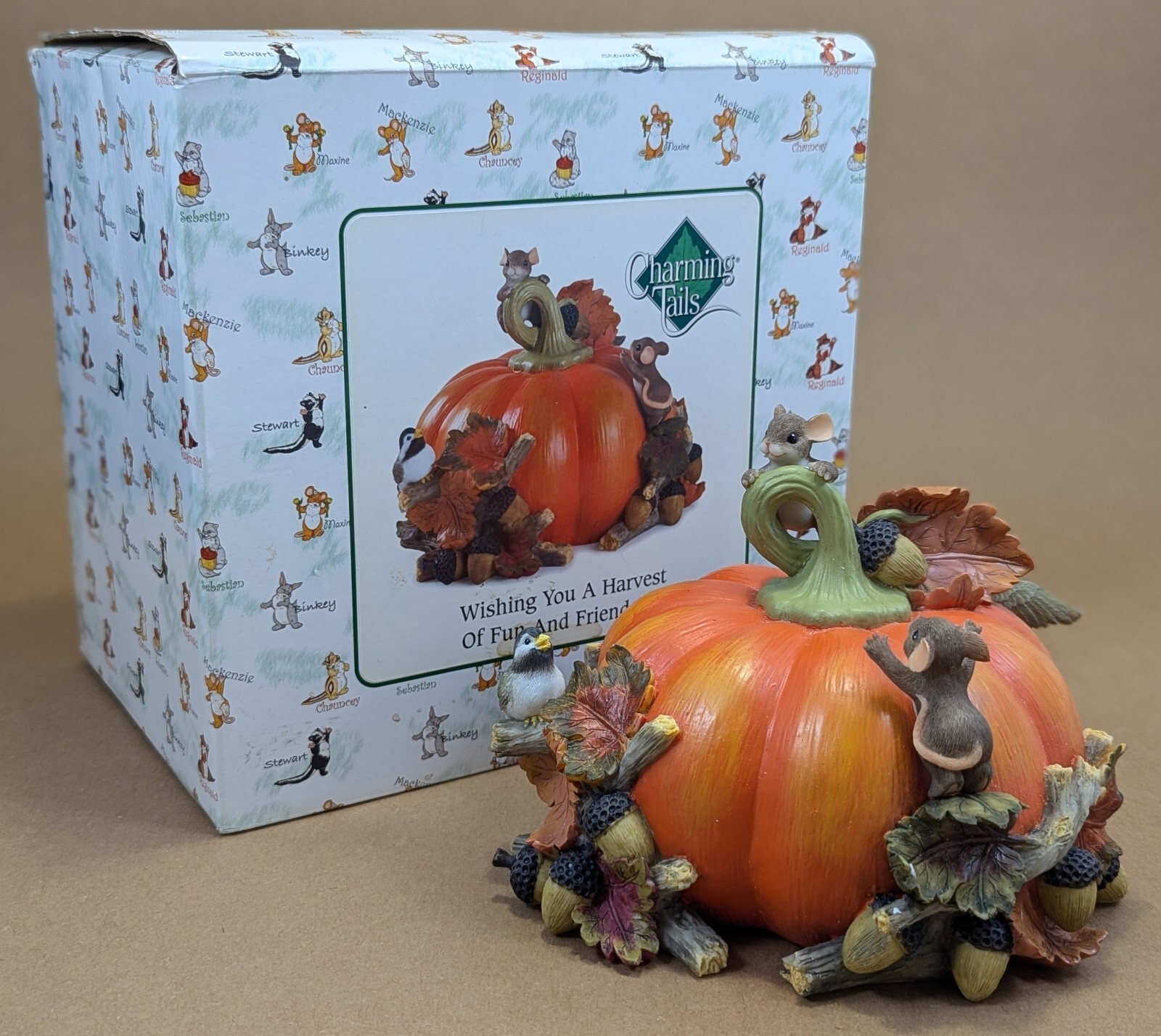 2006 CHARMING TAILS WISHING YOU HARVEST OF FUN & FRIENDSHIP 98/540 FITZ & FLOYD