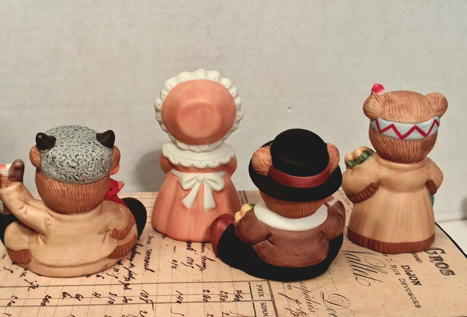 Set Of 4 Vintage Homco #1413 Thanksgiving Fall Bears Porcelain Figurines
