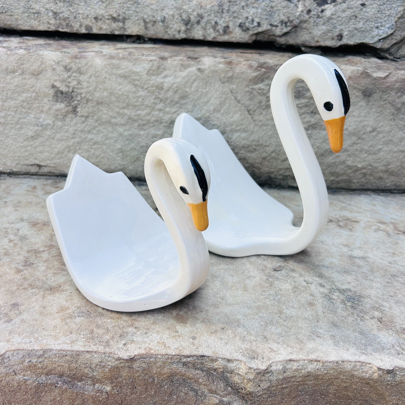 VTG White Ceramic Swan Washcloth Towel Soap Holders Matching Pair Hand painted