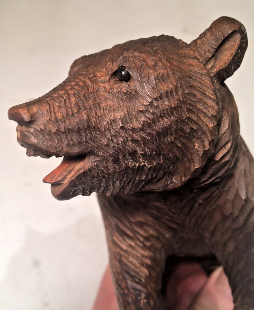 ANTIQUE BLACK FOREST SWISS WOOD CARVED SMILING WALKING BEAR #1