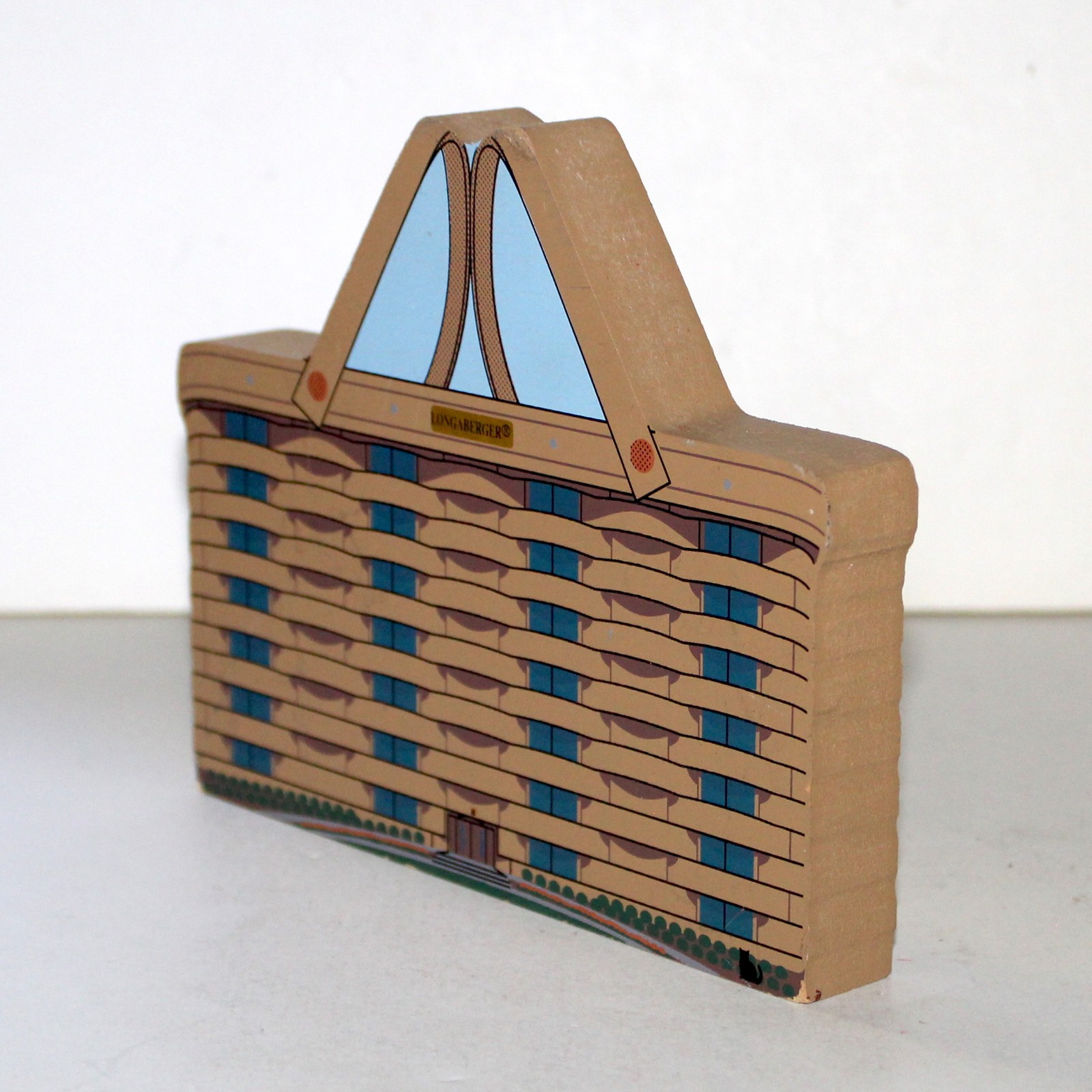 Cat’s Meow Longaberger Home Office Newark Ohio 2003 figure decor basket