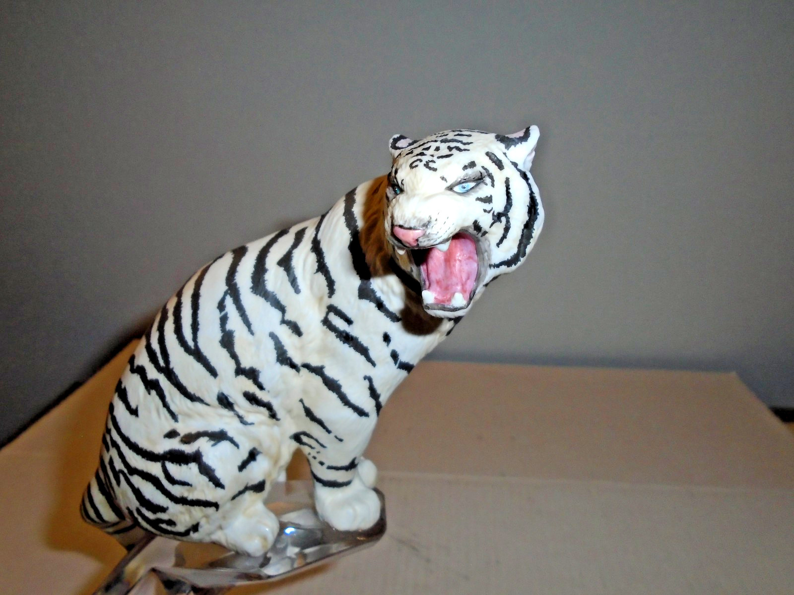 Franklin Mint Porcelain White Tiger On Crystal, 11 1/2″ Tall