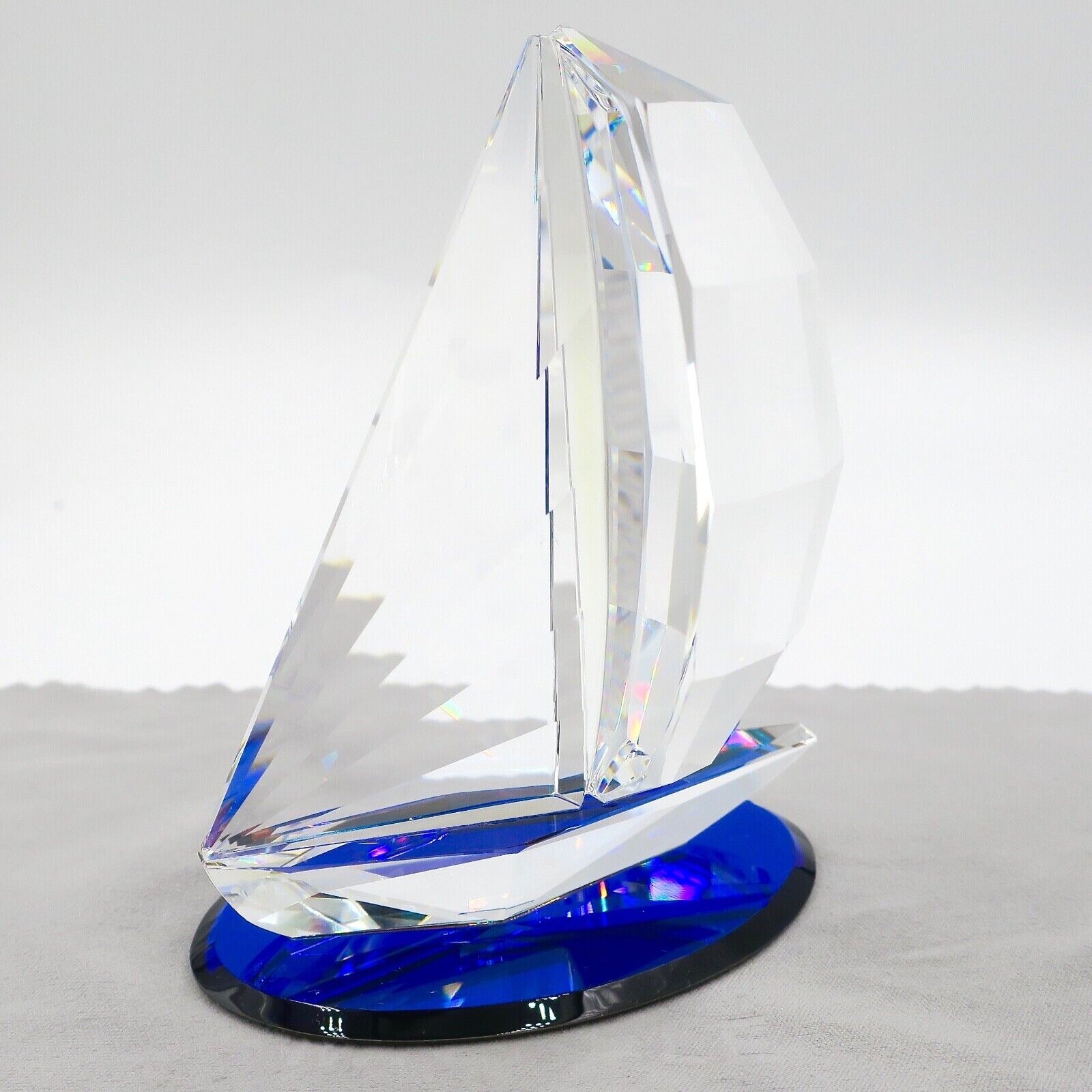 Crystal World # 889 Spinnaker Sailboat 3.5 inches Tall in Original Box