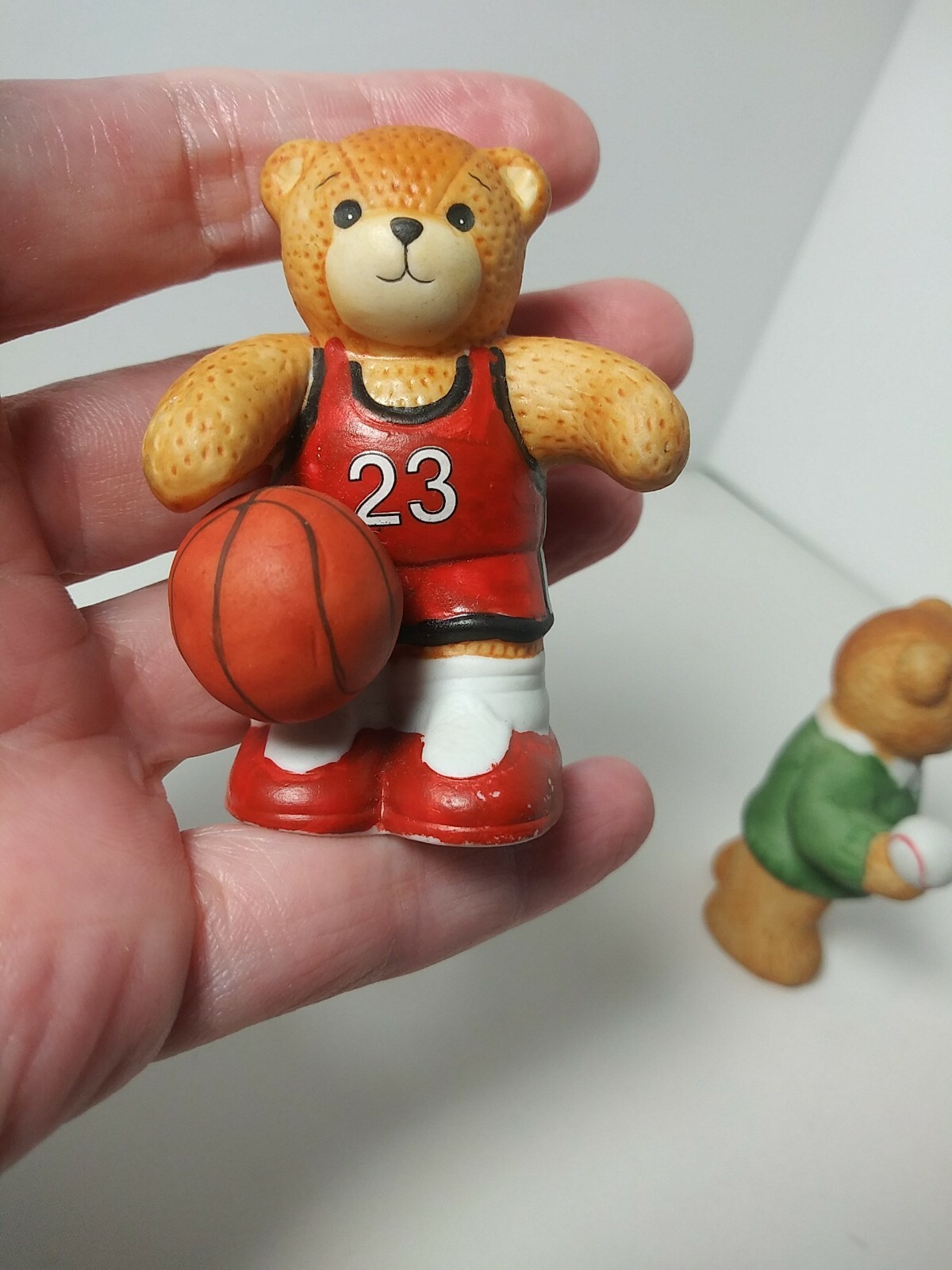 LOTLot of 2 Lucy & Me Enesco Lucy Rigg 1987 Basebal & 1990 BASKETBALL Bears EUC