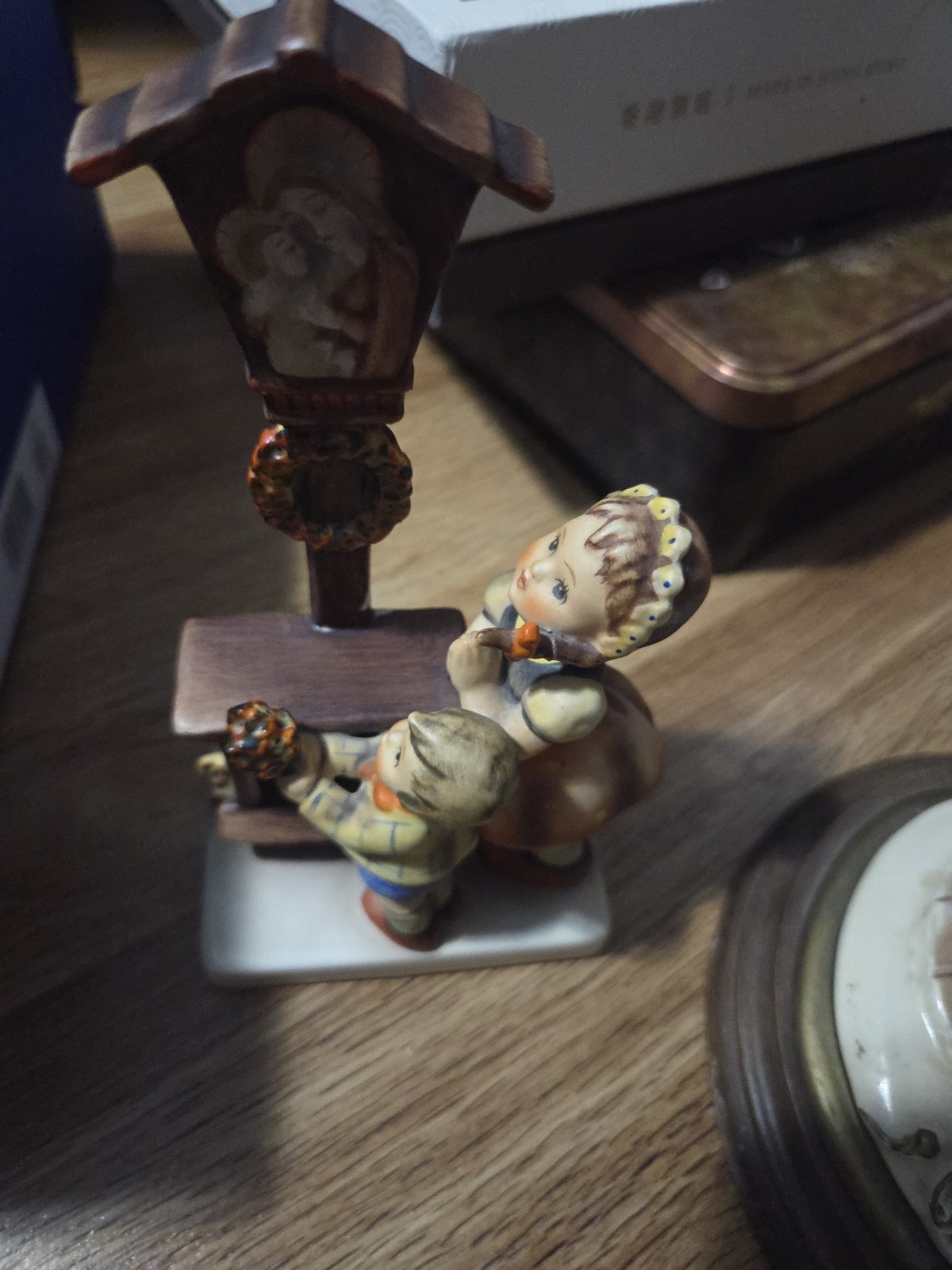 Vintage Porcelain 17 Figurines