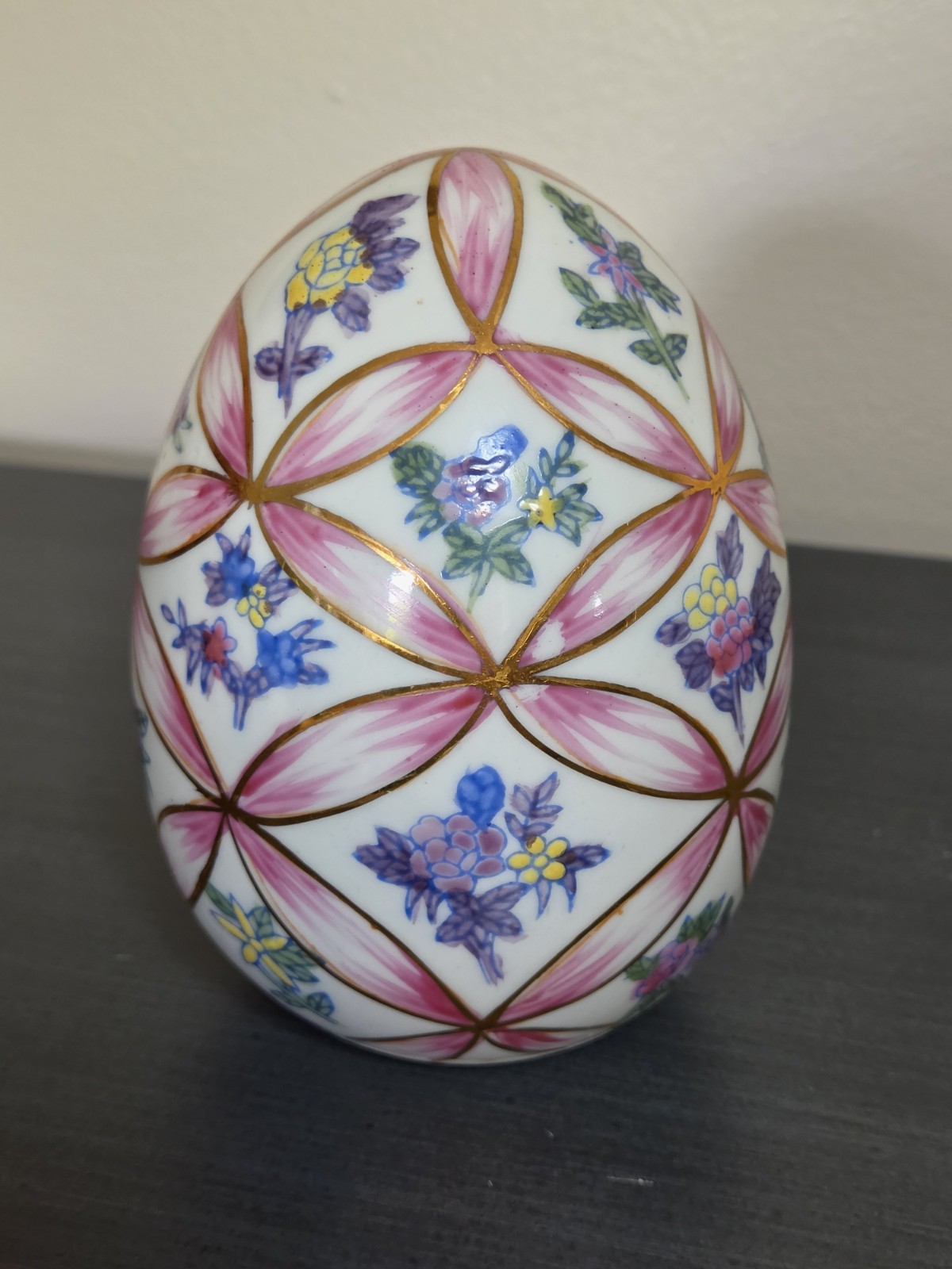 Vintage Hand Painted Ceramic Egg Pink Ribbon Trellis Floral Gold Rim Decorative