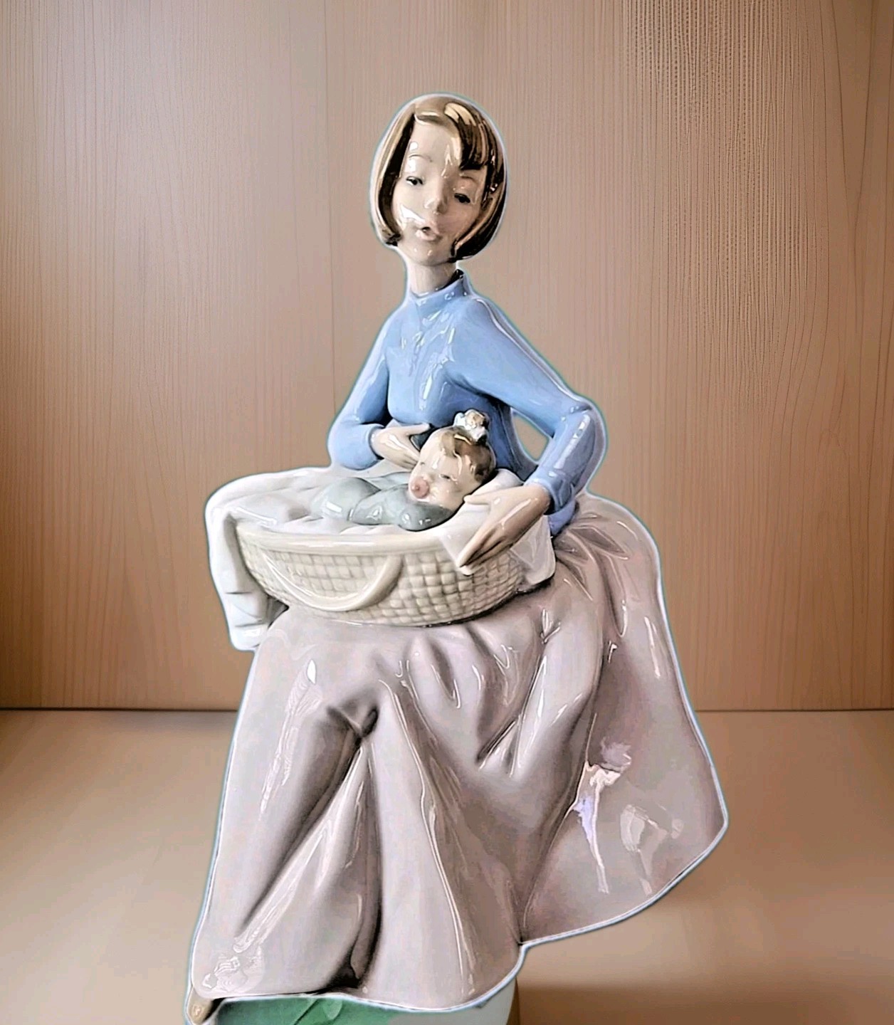 VTG Nao Llardro “Bundle of Love” Mother & Baby Porcelain New Mother Gift #1214