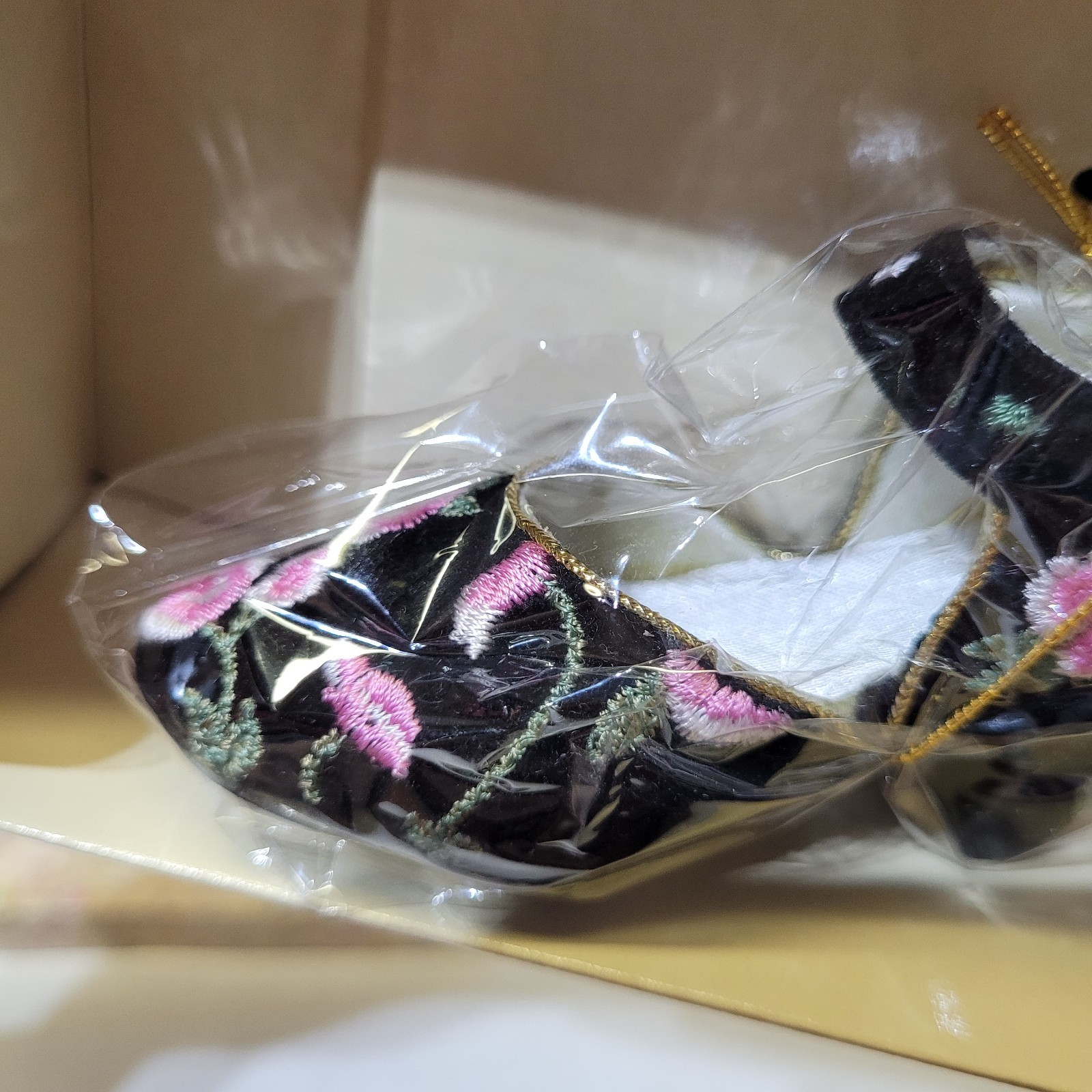 Popular Imports Dance Shoe Miniature Putting on the Ritz Black 4.5in, Box