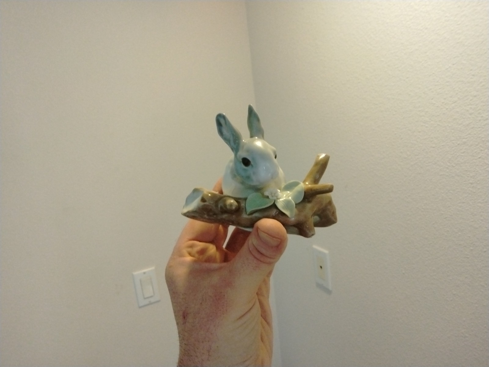 Lladro Porcelain Figurine Rabbit On A Log Glossy Finish