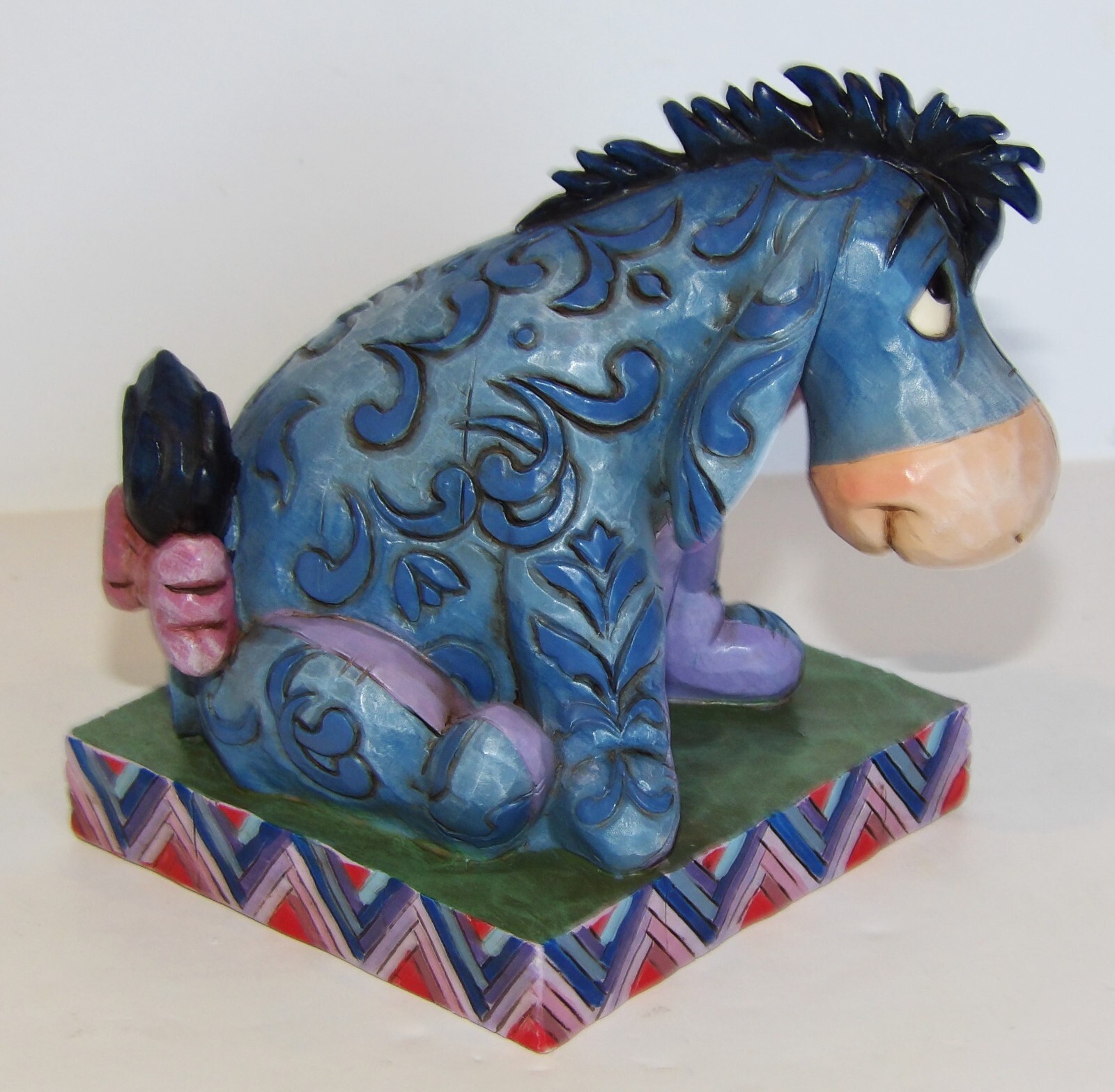 JIM SHORE EEYORE TRUE BLUE COMPANION #4011755 WALT DISNEY SHOWCASE FIGURINE #2