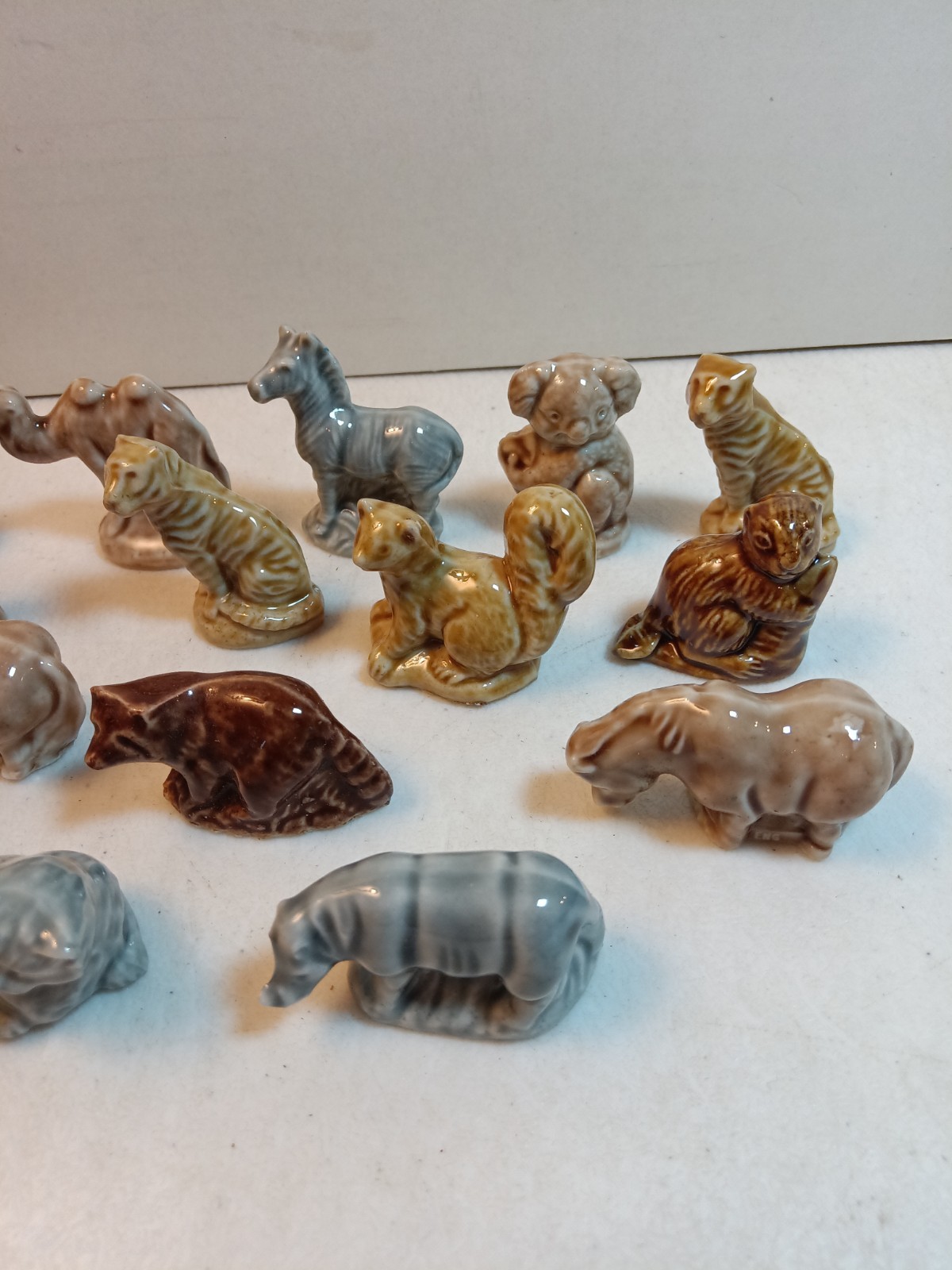 Vtg. Wade Rose Tea Whimsies Lot Of 21 Mixed Ceramic Miniatures Animals + Circus