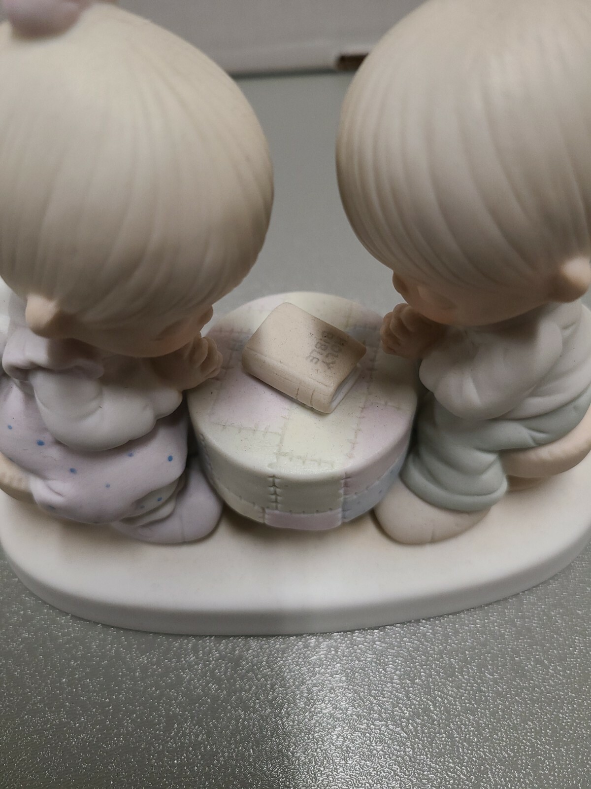 1980 Precious Moments Figurine Prayer Changes Things Holy Bible