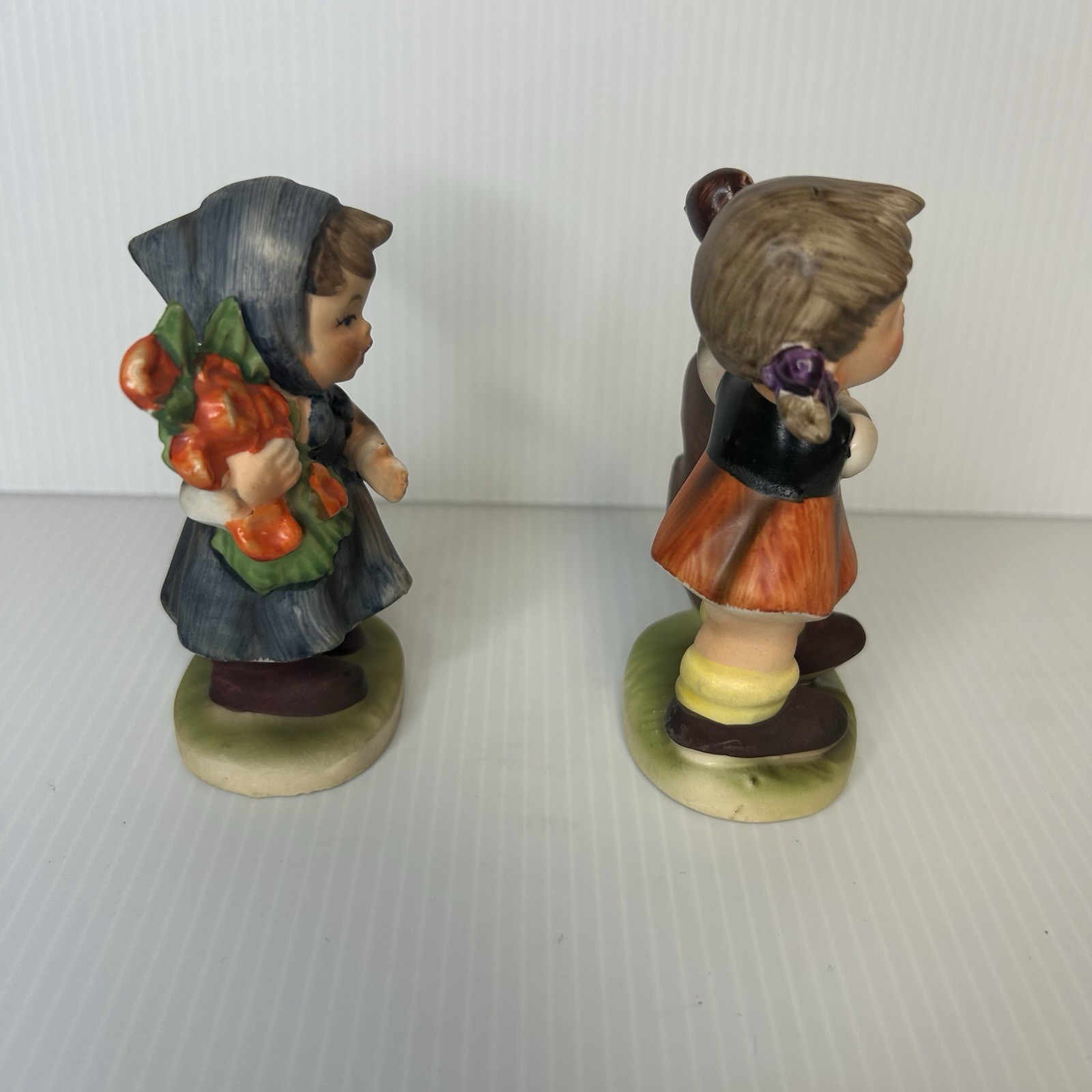 Vintage Napcoware Girl With Cello And Girl With Flowers 1950’s C7654 C7653