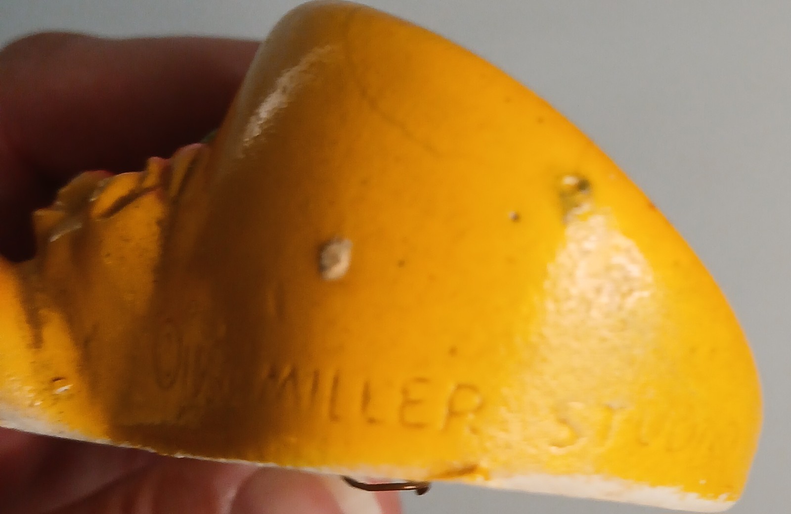 Vtg 1950’s Miller Chalkware Lovely Girl In Bonnet Yellow Wall Hanging 4″ Chalk