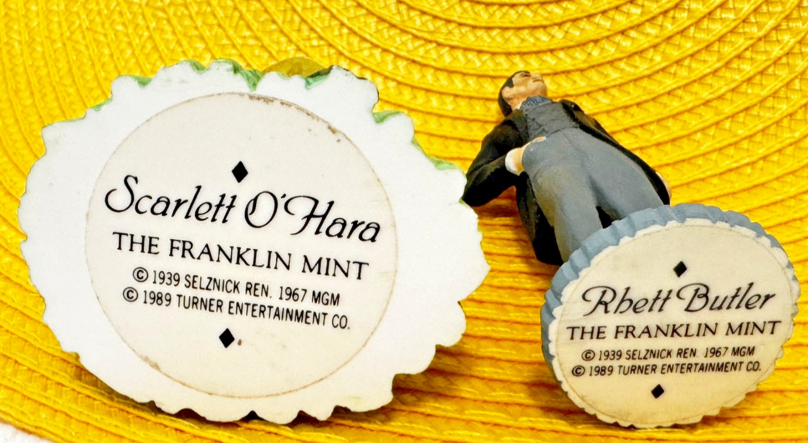 1989 Franklin Mint “Gone With The Wind” Scarlett O’Hara & Rhett Butler Figurines