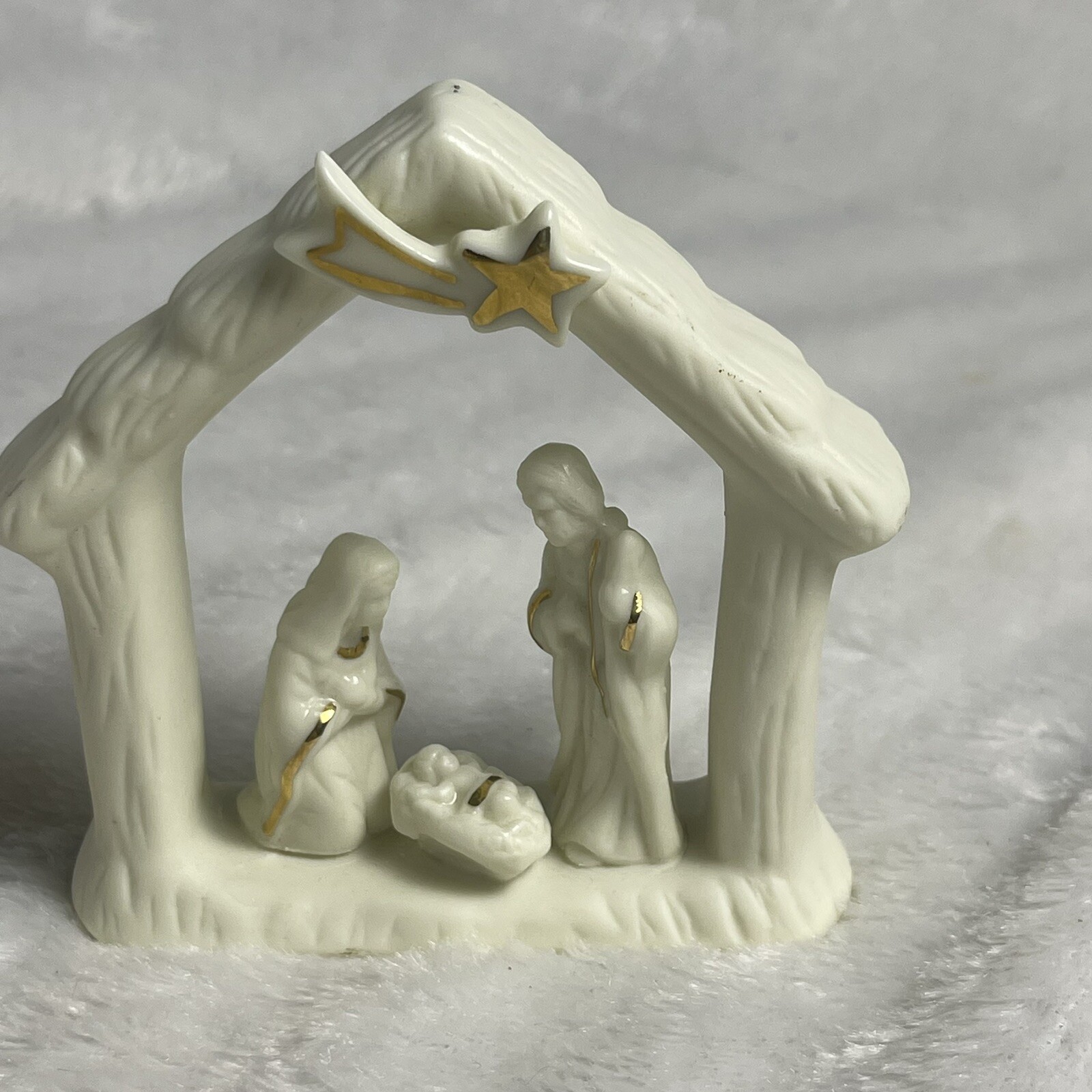 The Promise Nativity Scene Porcelain Mary Joseph Baby Jesus Holiday Christmas