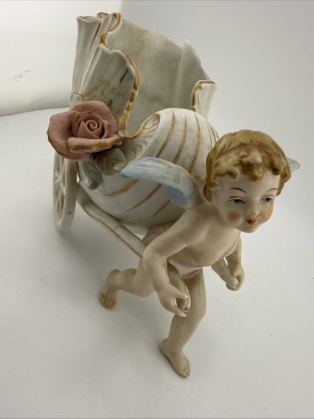 UCAGCO CHINA CERAMIC WINGED CHERUB PULLING A SHELL-SHAPED CART Occupied Japan