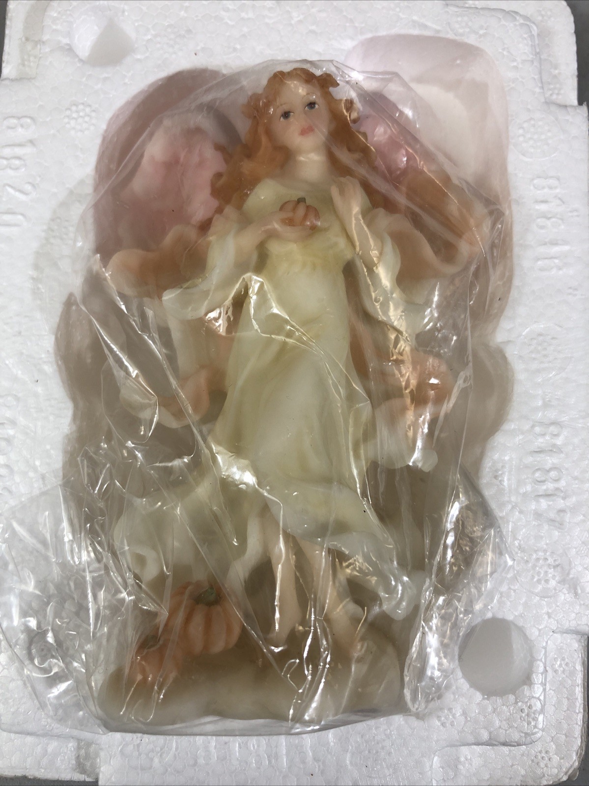 1999 ROMAN INC. SERAPHIM CLASSICS OCTOBER ANGEL OF THE MONTH SERIES #81820 COA