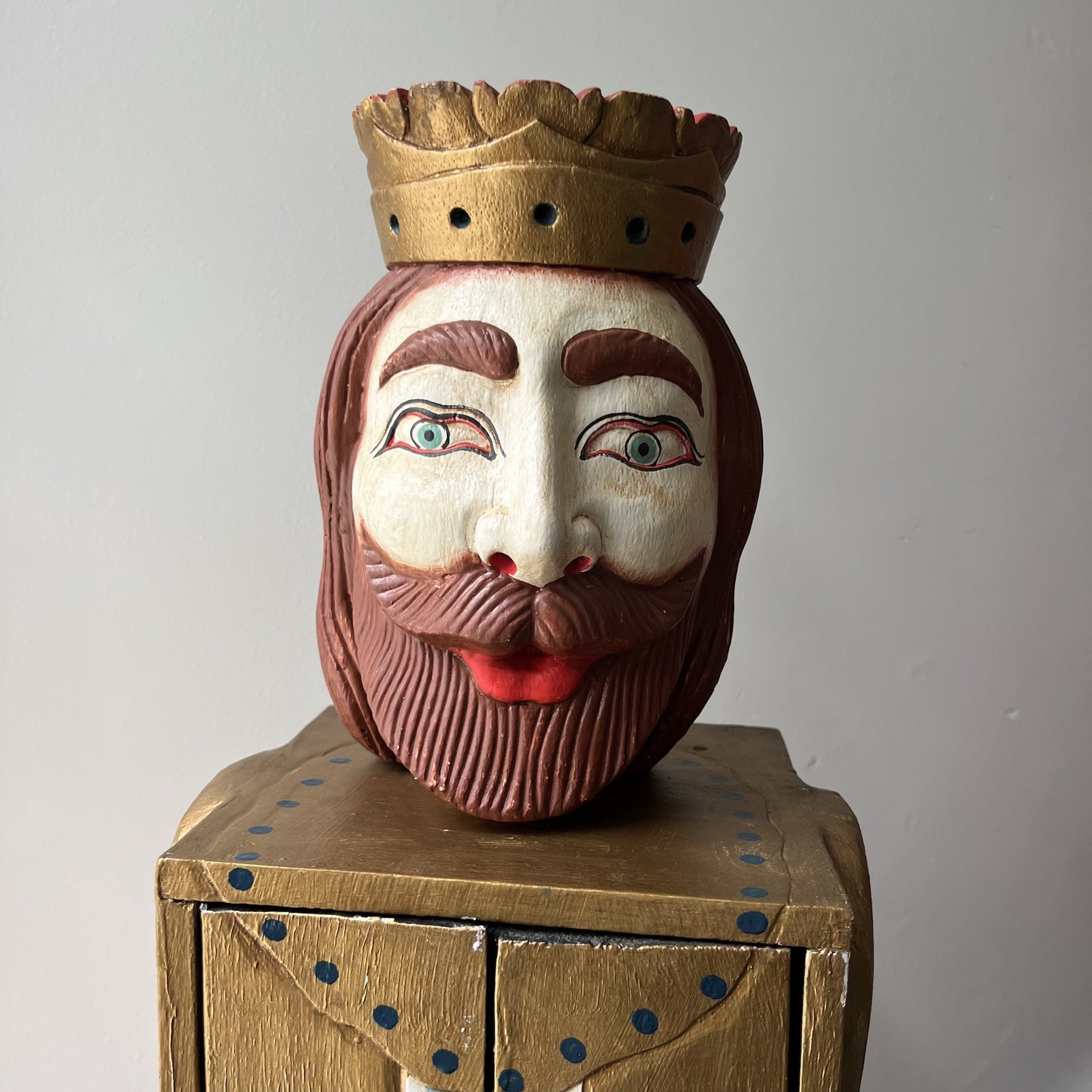 Rare Pair Folk Art King Queen Cabinet Figures Hand Painted Wood 41″ 39.5″
