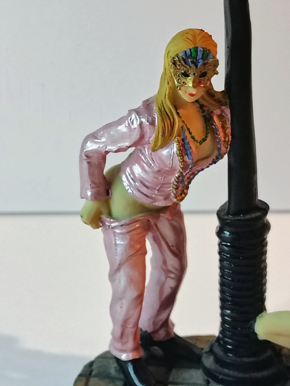 New Orleans Mardi Gras & Bourbon Street Corner Women Figure