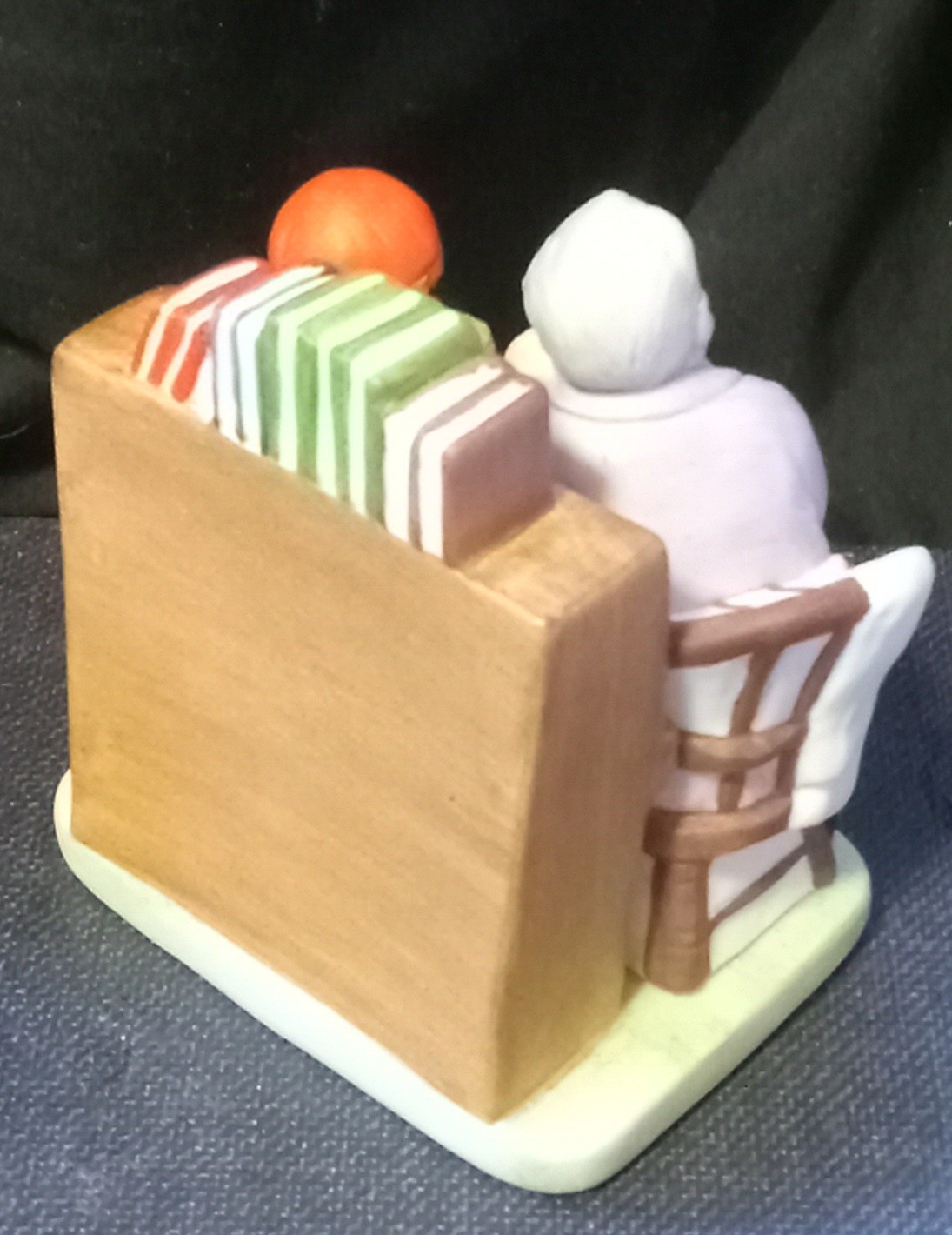 Whimsical DANBURY MINT “Doctor and Doll” Figurine 1989 (3.0 x 2.5 x 3.5 in)
