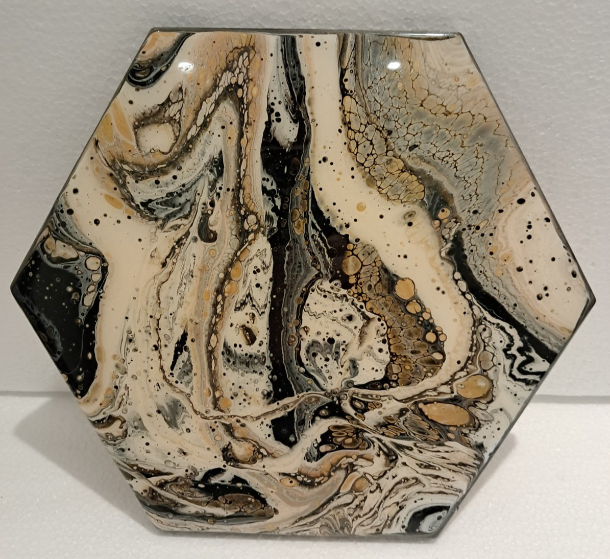 VTG hexagon marbled resin trivit 7″ black white gold acrylic by Julie Rice