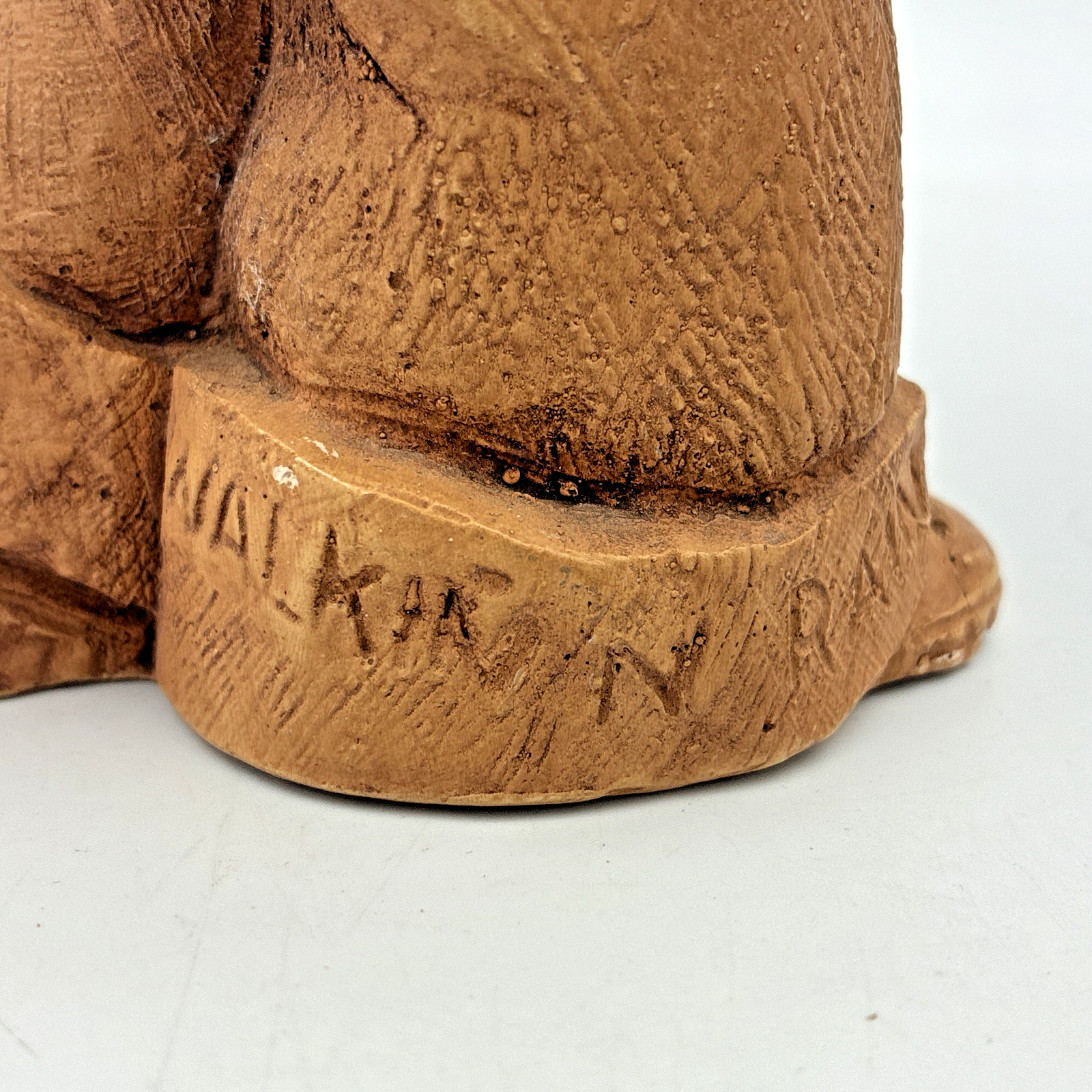 Vintage 1977 Bill Mack Fannykins Walking N Rain Sculpture 9.5” Clay