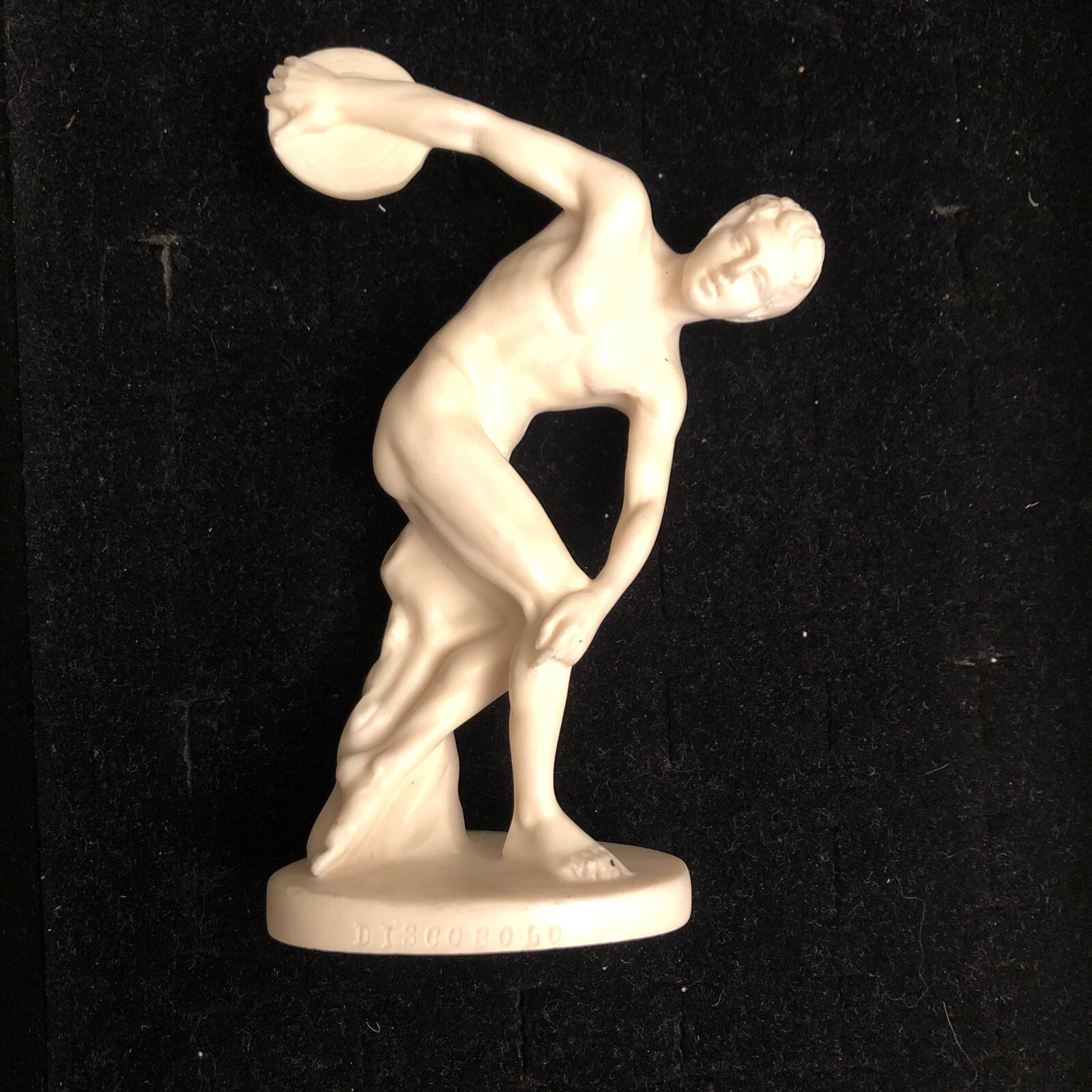 Greek statue…Male Athlete Discus thrower. Signed A.Santini Made In Italy